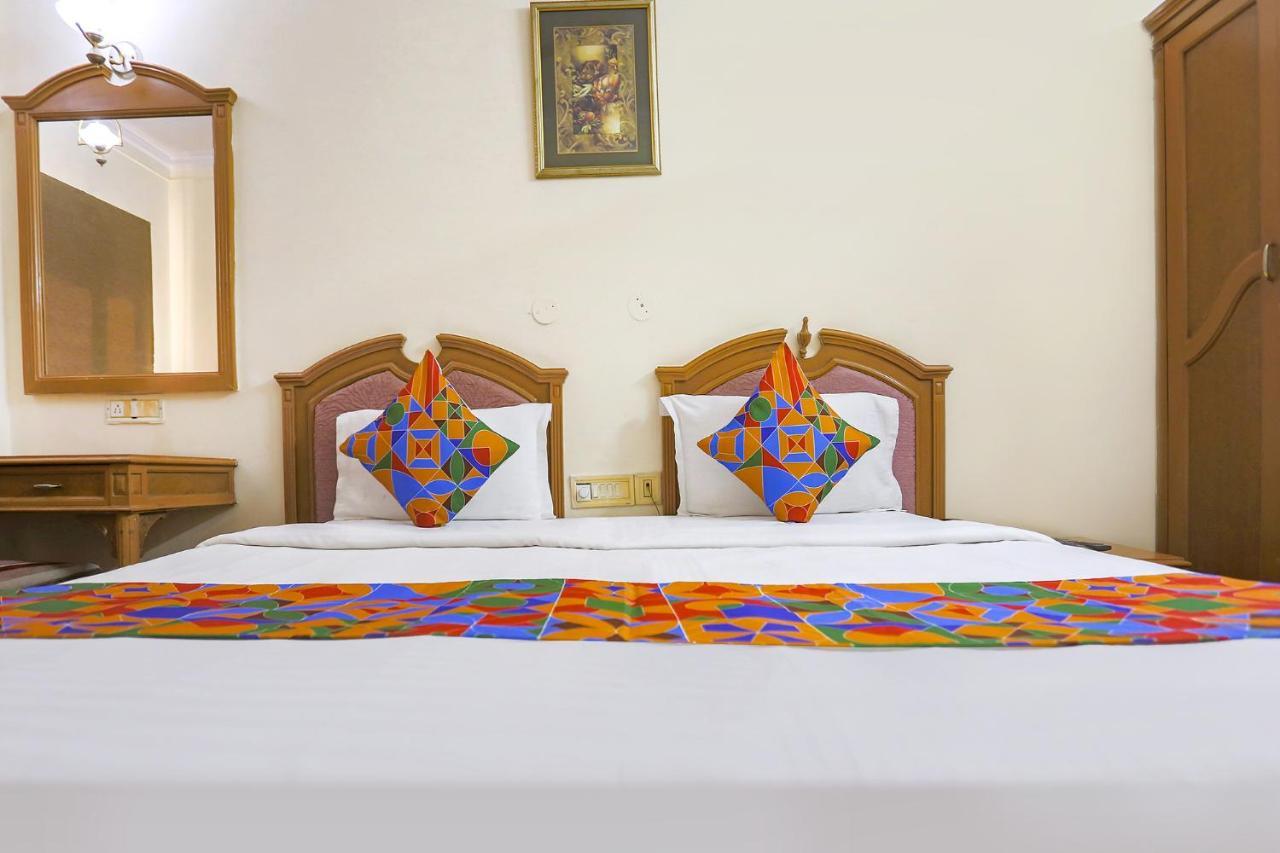 Fabhotel Altus Gurgaon Esterno foto