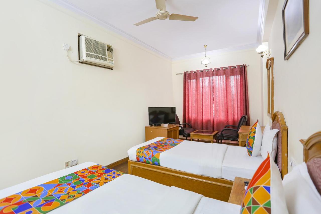 Fabhotel Altus Gurgaon Esterno foto