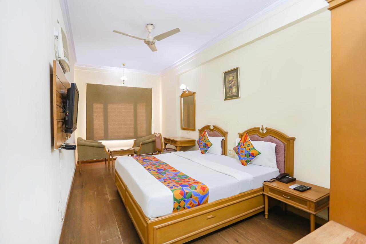 Fabhotel Altus Gurgaon Esterno foto