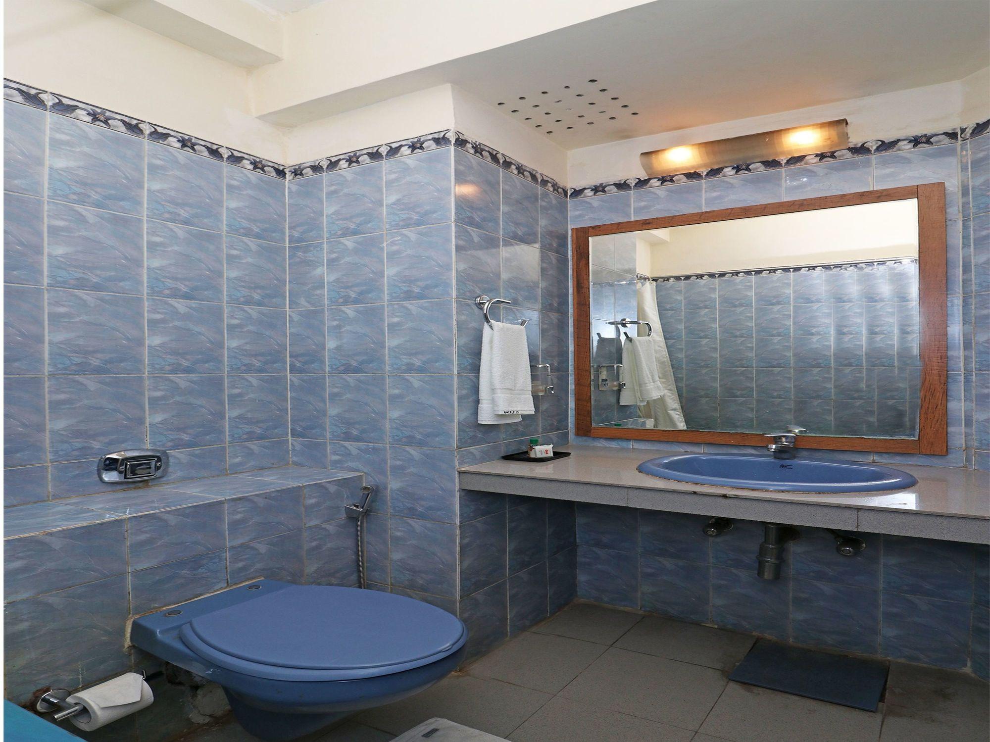 Fabhotel Altus Gurgaon Esterno foto